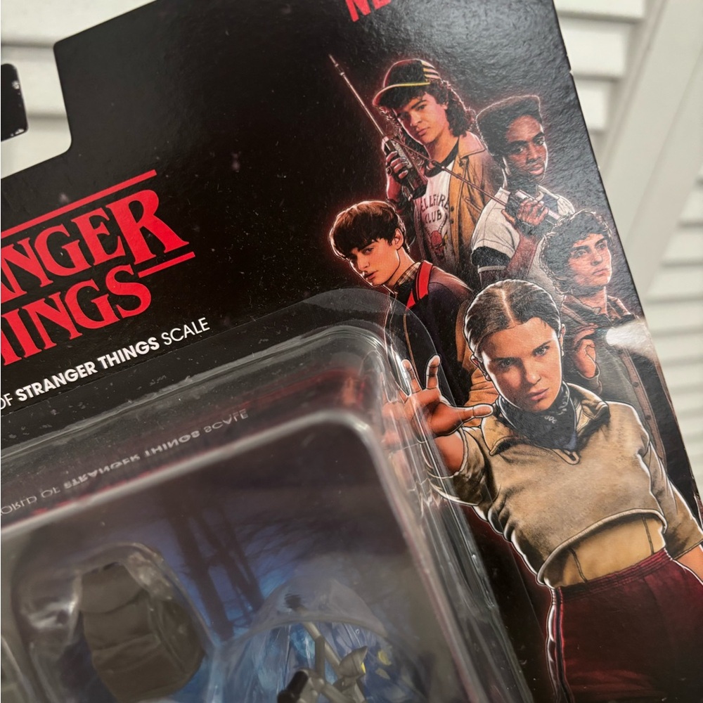Stranger Things Will with Bike Action Figure BN - Picture 5 of 10